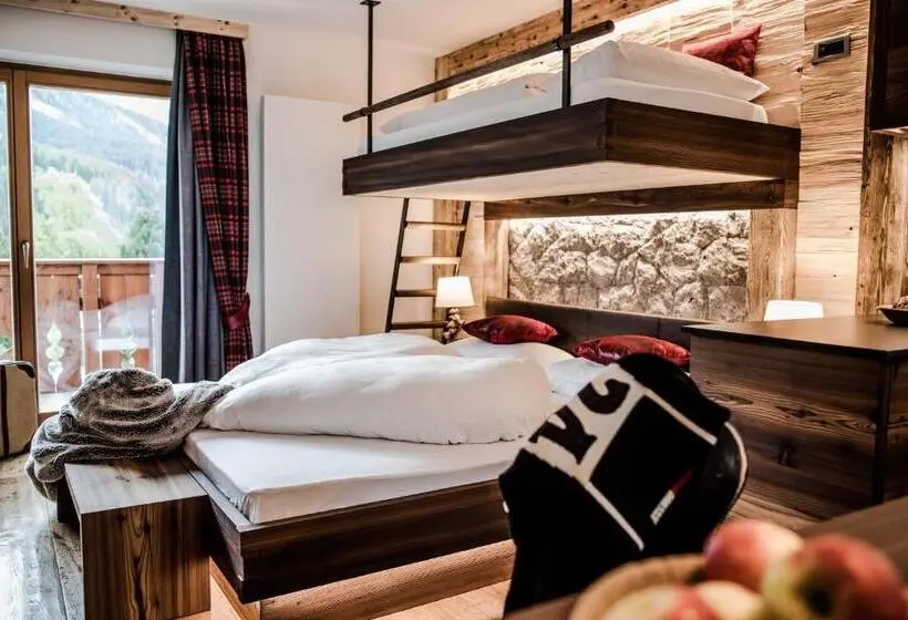 استودیوی استاندارد, Garni Residence Soraiser