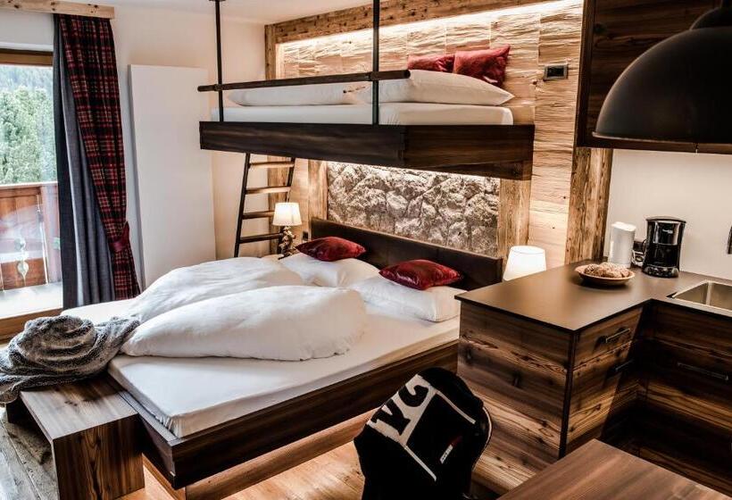 标准工作室, Garni Residence Soraiser