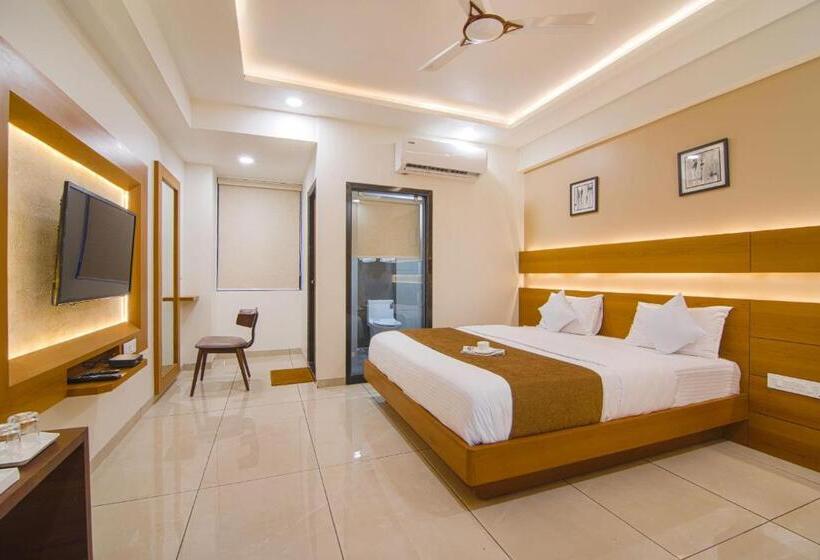 חדר משפחתי, Sleep Inn