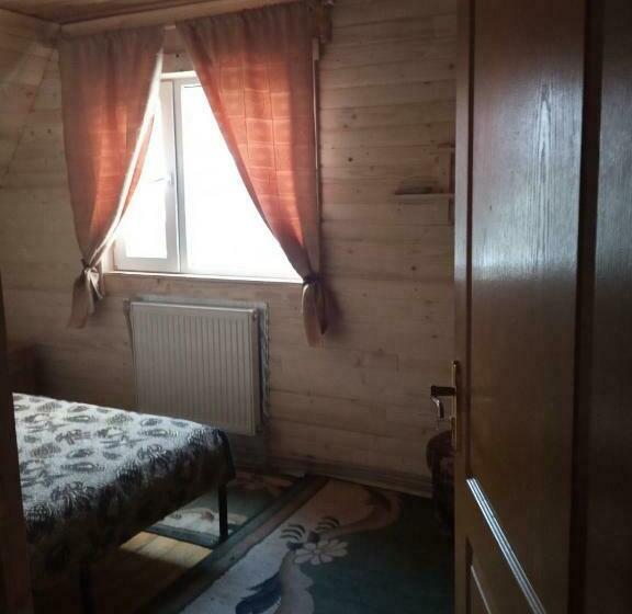 Családi Szoba, у олега