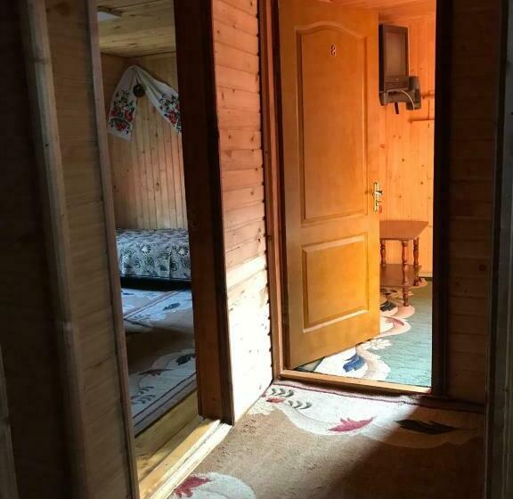 Családi Szoba, у олега