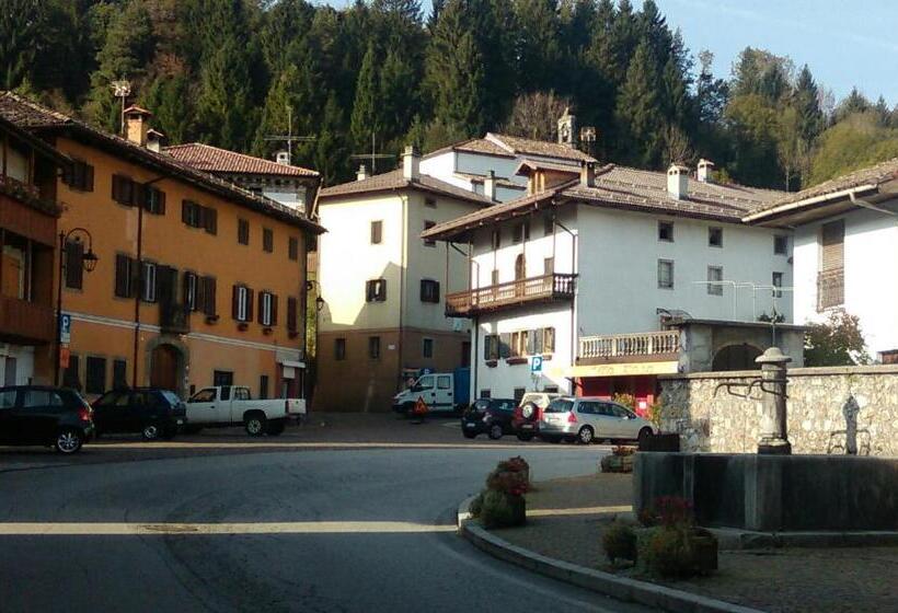 Стандартный Номер Кровать Кинг, Sot La Cleva