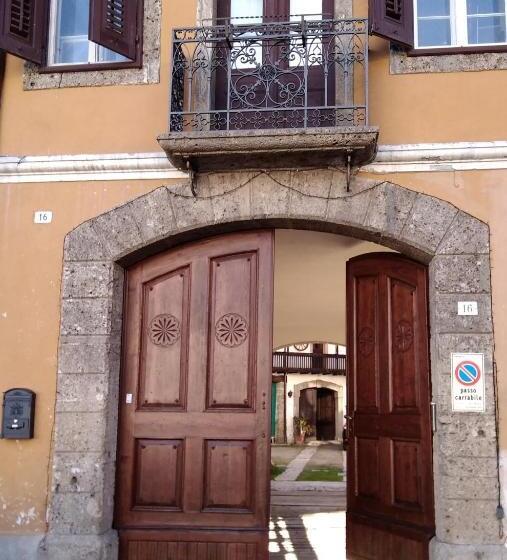 스탠다드 룸 킹사이즈 침대, Sot La Cleva