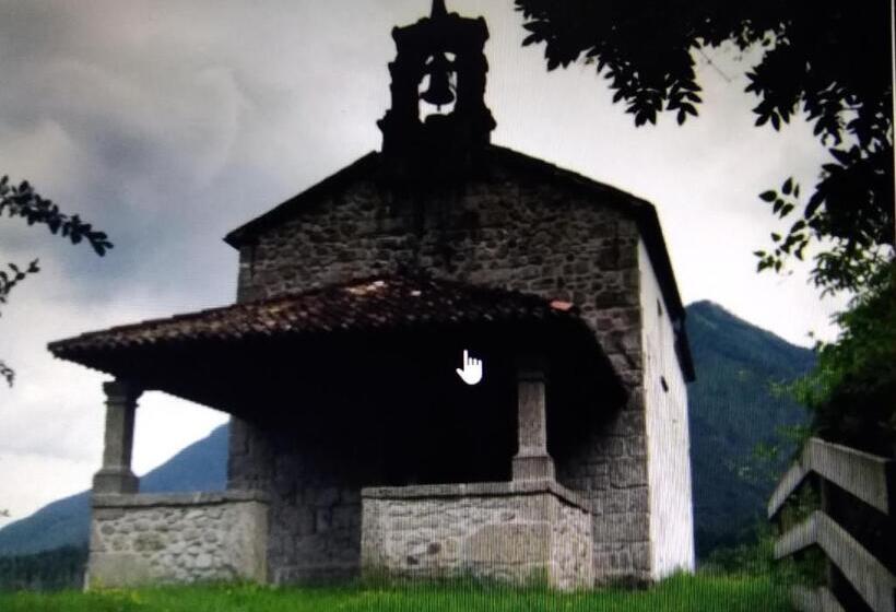 스탠다드 룸 킹사이즈 침대, Sot La Cleva