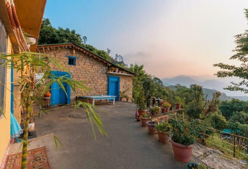 マウンテンビュースタンダードルーム, Vista Hostel Jeolikote, Nainital