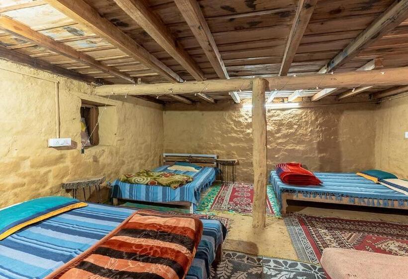 ルームシェアのワンベッド, Vista Hostel Jeolikote, Nainital