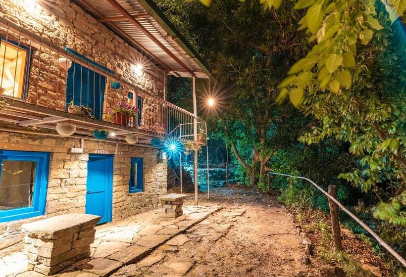 スタンダードルーム, Vista Hostel Jeolikote, Nainital