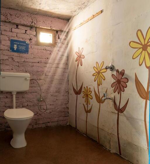 スタンダードルーム, Vista Hostel Jeolikote, Nainital