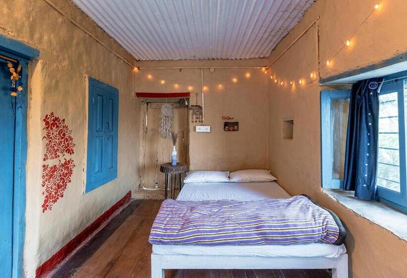 スタンダードルーム, Vista Hostel Jeolikote, Nainital