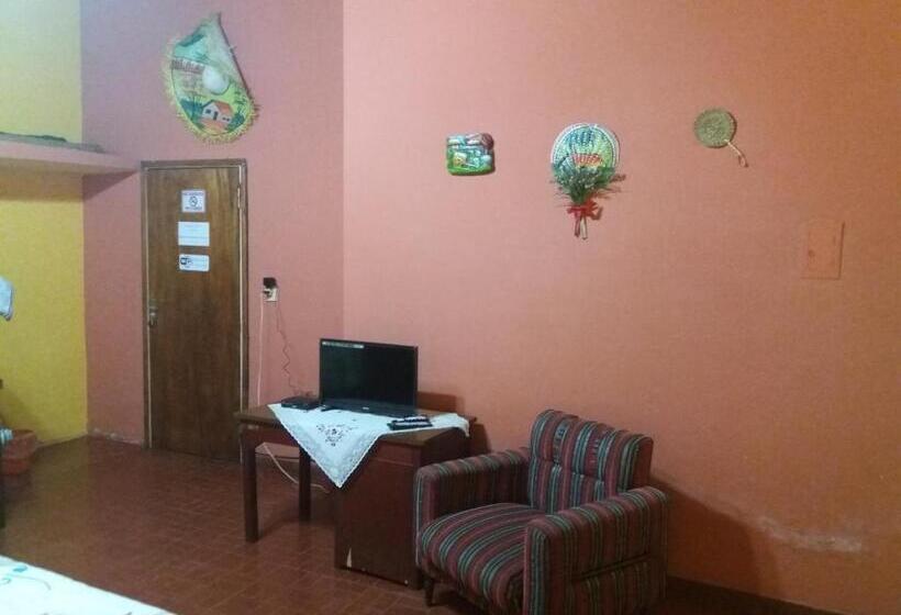 اتاق استاندارد سه نفره, Casa De La Y   B&b