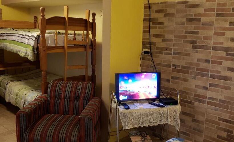 اتاق استاندارد یک نفره, Casa De La Y   B&b