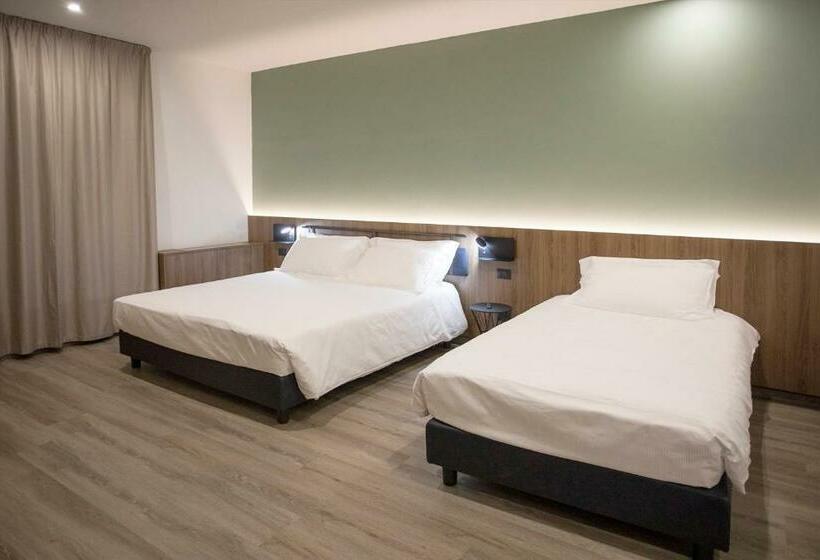 이그제큐티브 트리플, Moody Smart & Comfy