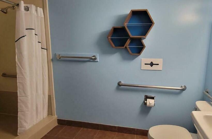 キングサイドベッドのスタンダードワンルーム, Hometowne Studios By Red Roof Egg Harbor Atlantic City Airport