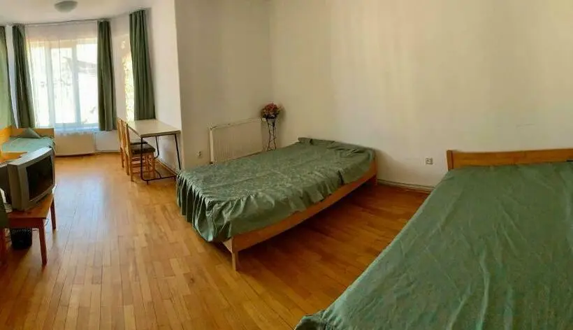Perhehuone, Casa Debora