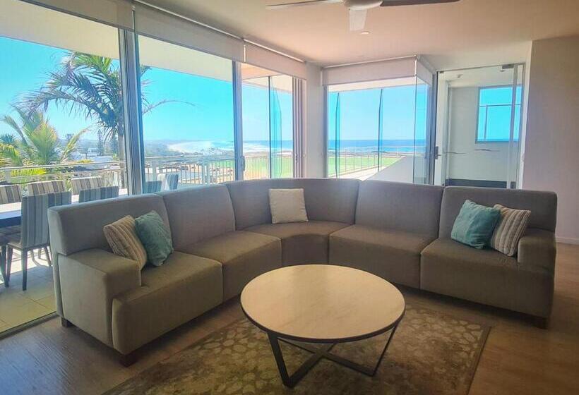 Апартаменты 4 Спальни, The Beach Cabarita
