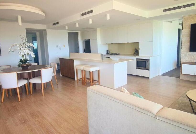 דירת 4 חדרים, The Beach Cabarita