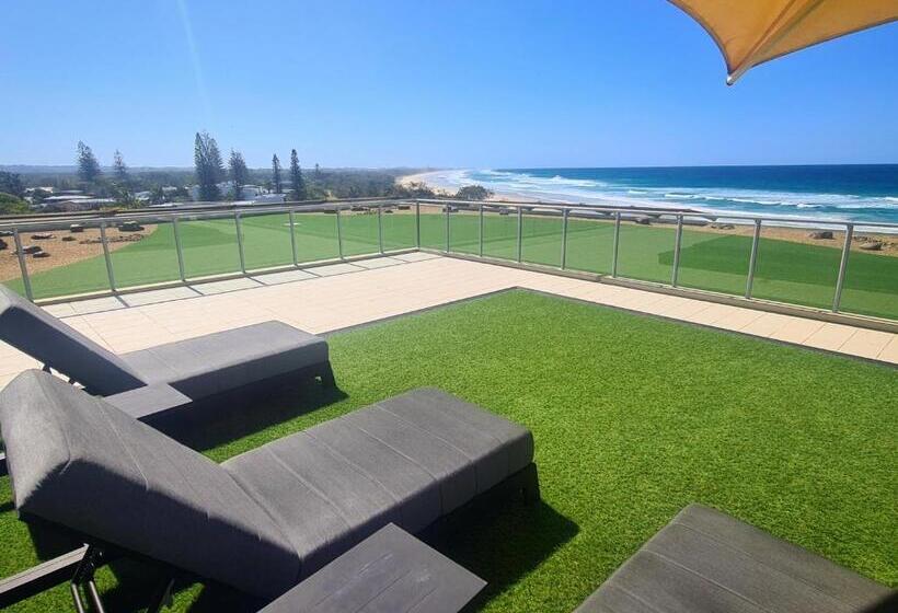 דירת 4 חדרים, The Beach Cabarita