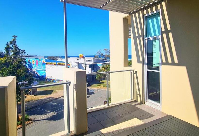 2 Bedroom Apartment with Views, The Beach Cabarita