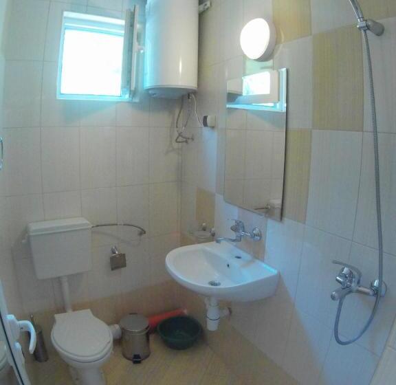 标准间带阳台, Aia Kavatsi