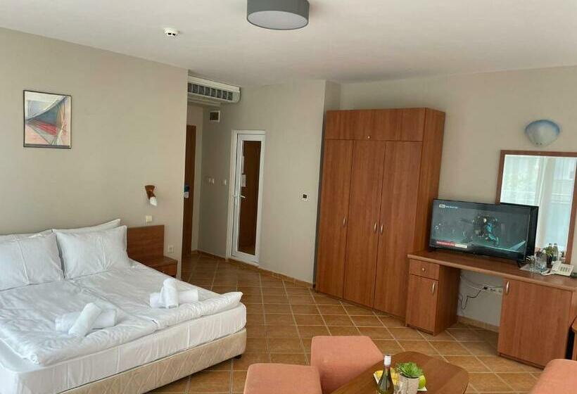 スタンダードルーム, Eco Palace