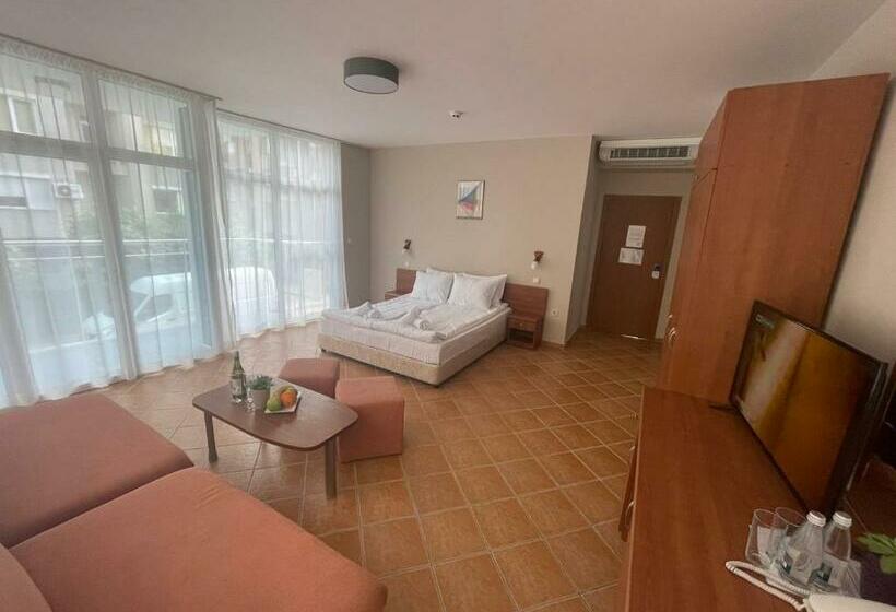 スタンダードルーム, Eco Palace