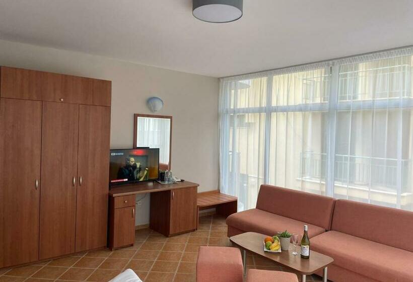 スタンダードルーム, Eco Palace