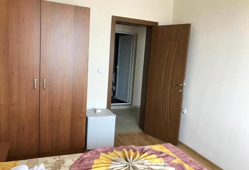 Standard room with outdoor bath, Guest House Natali