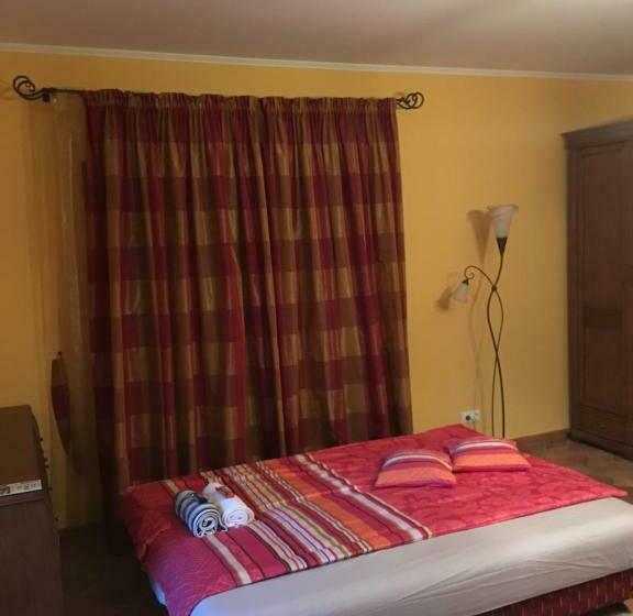 Четырехместный Номер Стандарт, Nyugalom Szigete Vendégház Szigliget