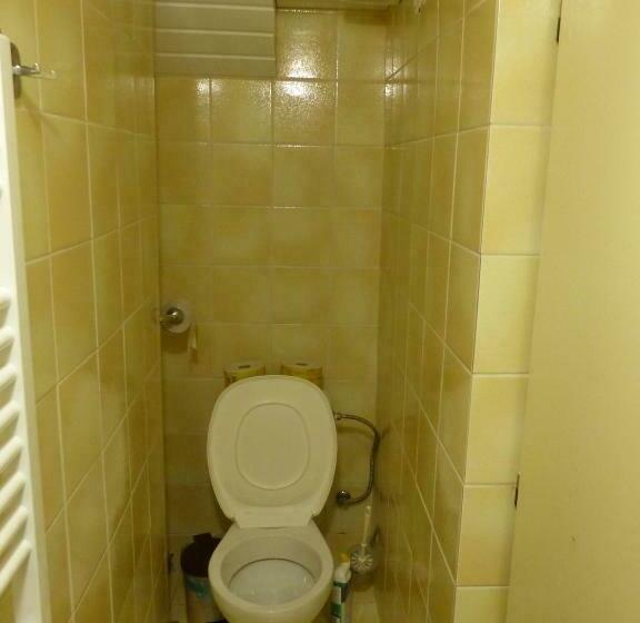 اتاق خانوادگی, Pension Popelka