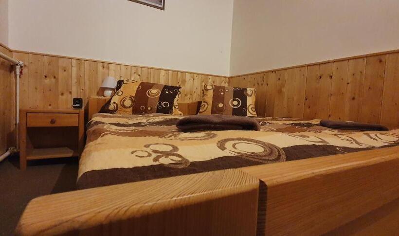 스탠다드 트리플 룸, Pension Popelka