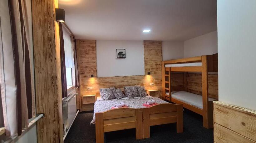 4인용 스탠다드 룸, Pension Popelka