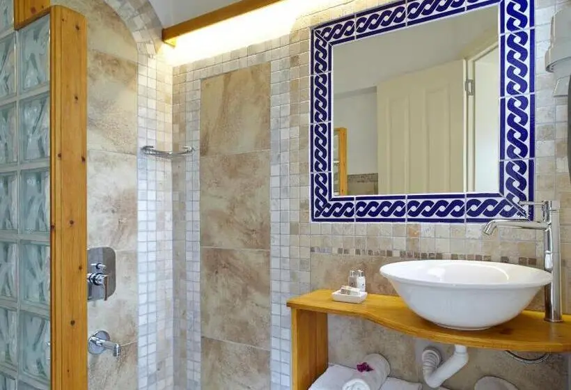 آپارتمان 1 خوابه با بالکن, Villa Vali