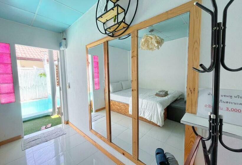 חדר סטנדרט, Aiem Sa Ard At Kohlarn