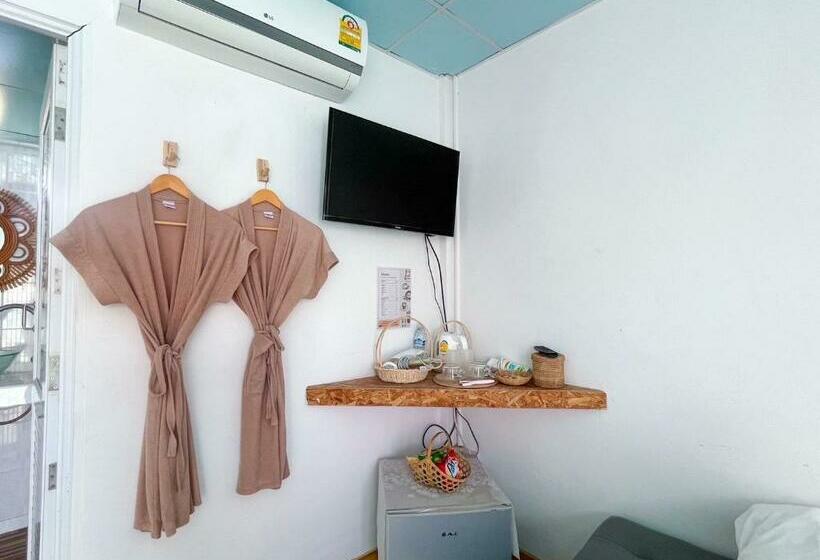 חדר סטנדרט, Aiem Sa Ard At Kohlarn