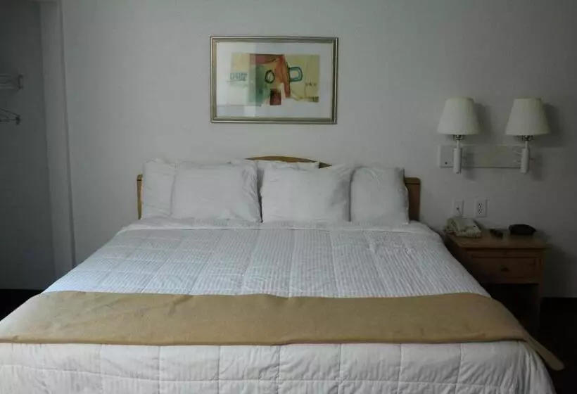 デラックススタジオ, Americas Best Value Inn & Suites Winnie