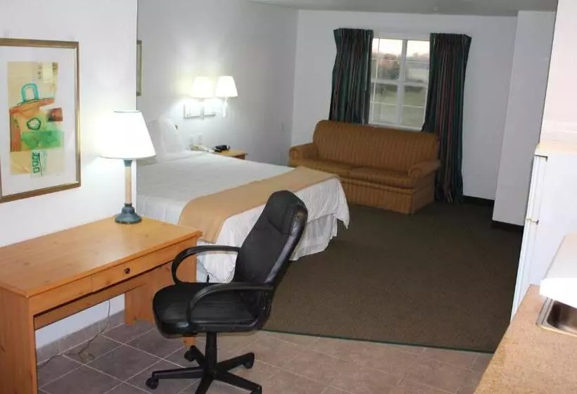 キングサイズベッドのデラックススイート, Americas Best Value Inn & Suites Winnie