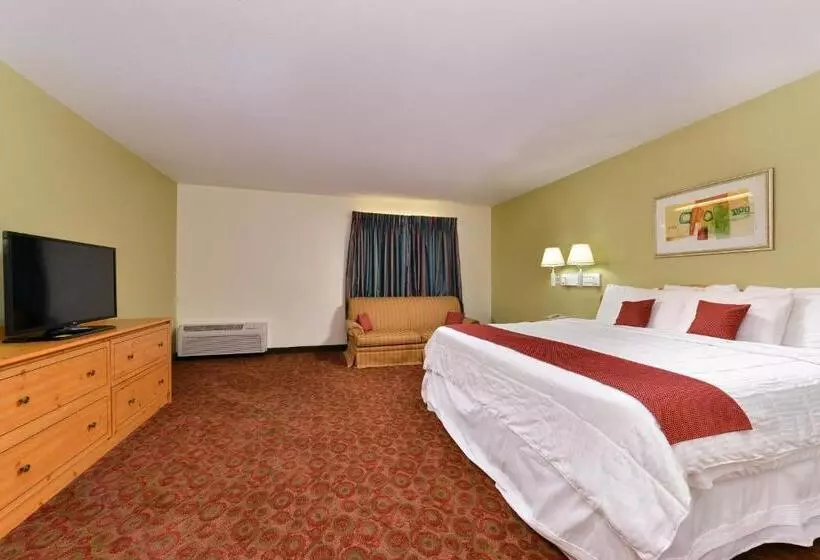 キングサイズベッドのデラックススイート, Americas Best Value Inn & Suites Winnie
