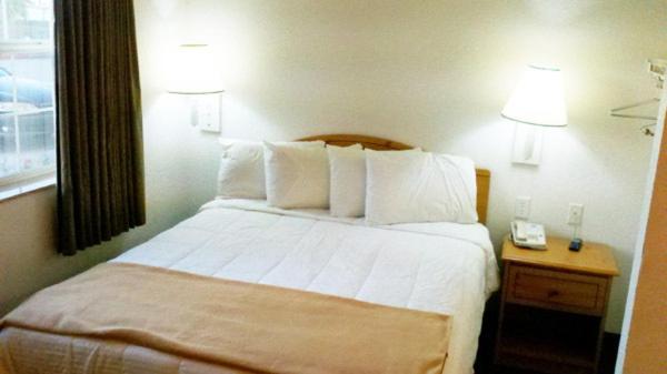 Студия Стандарт, Americas Best Value Inn & Suites Winnie
