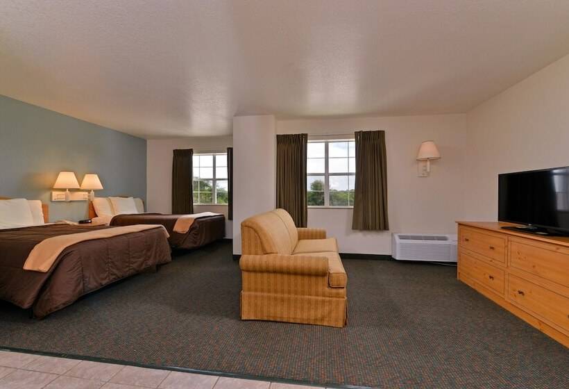Люкс, Americas Best Value Inn & Suites Winnie