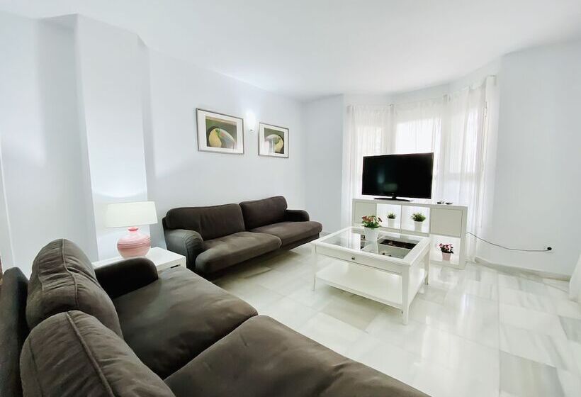 Апартаменты 3 Спальни, Serinamar  Los Naranjos De Marbella