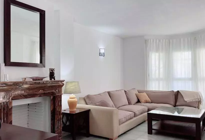 آپارتمان سوپریور 3 خوابه, Serinamar  Los Naranjos De Marbella