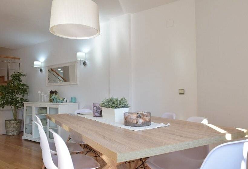 בית, 4 חדרי שינה, Serinamar  Los Naranjos De Marbella