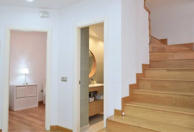 Дом 4 Спальни, Serinamar  Los Naranjos De Marbella