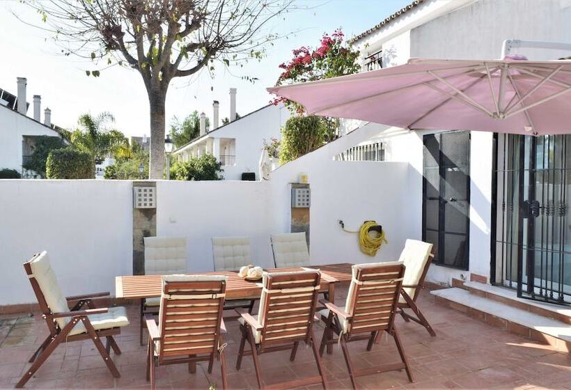 בית, 4 חדרי שינה, Serinamar  Los Naranjos De Marbella