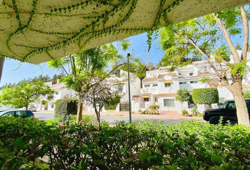 Апартаменты 3 Спальни, Serinamar  Los Naranjos De Marbella