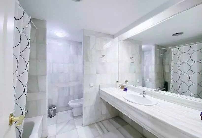 آپارتمان 3 خوابه, Serinamar  Los Naranjos De Marbella