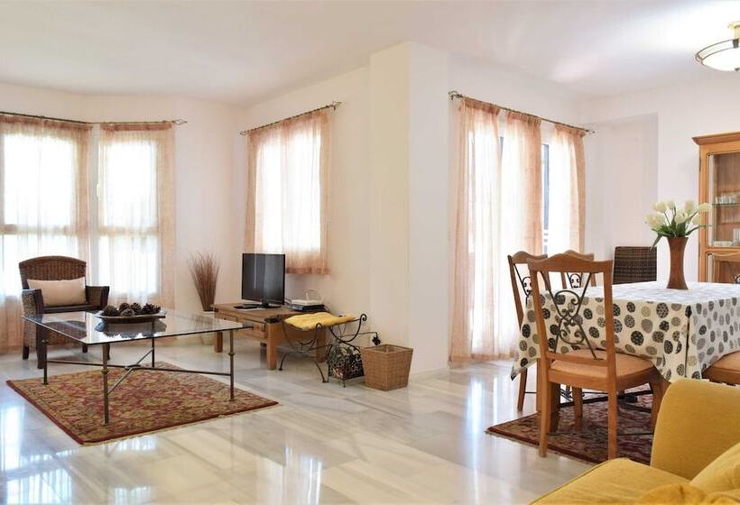 דירת שלושה חדרים, Serinamar  Los Naranjos De Marbella