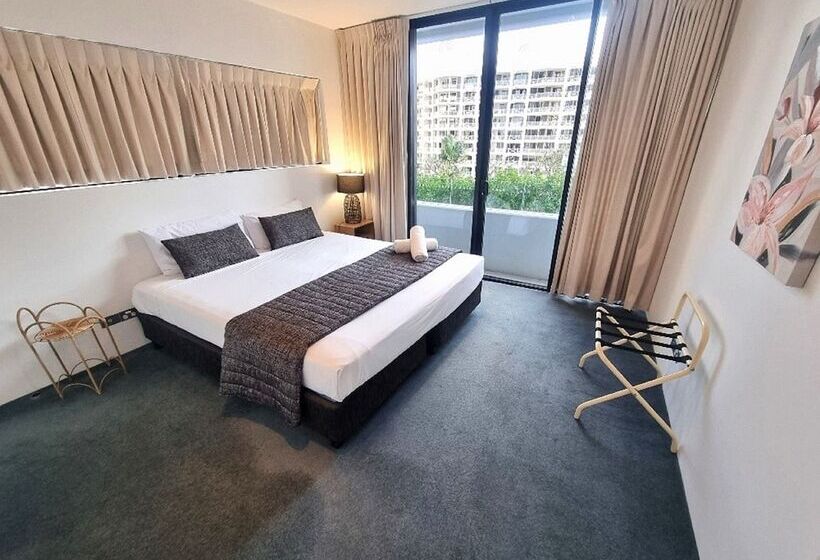 דירת 3 חדרי שינה עם נוף לבריכה, Aria Apartments