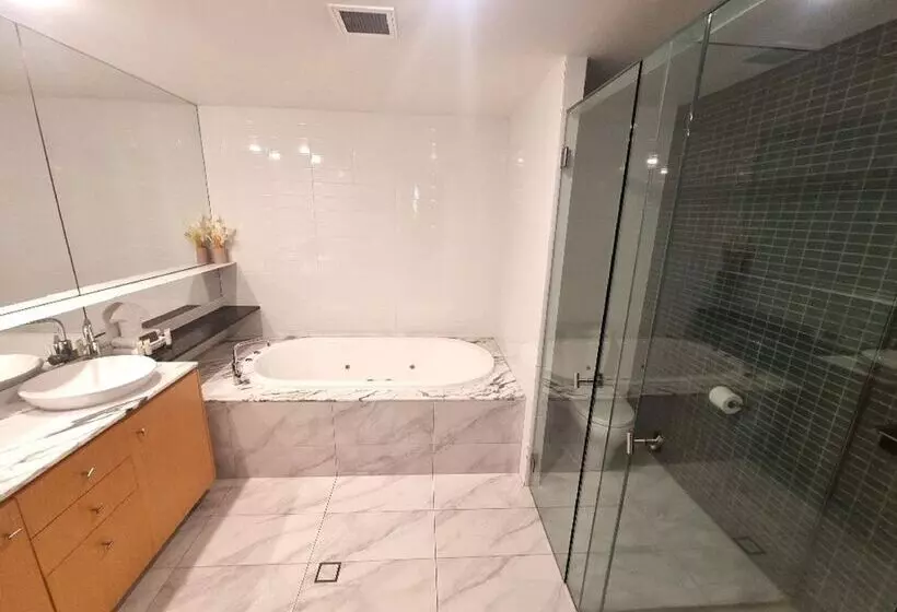 3 Bedroom Apartment Pool View, Aria Apartments