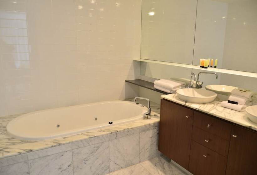 آپارتمان 3 خوابه, Aria Apartments